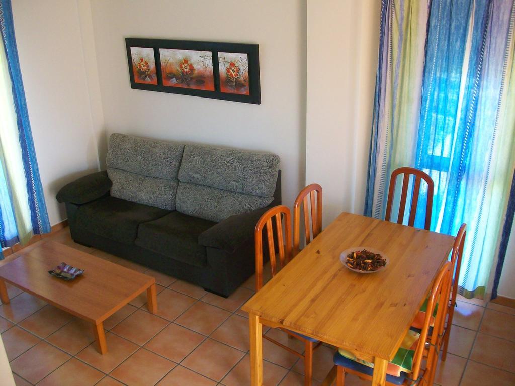 Apartamentos Par Tres - Oliva Nova Zewnętrze zdjęcie